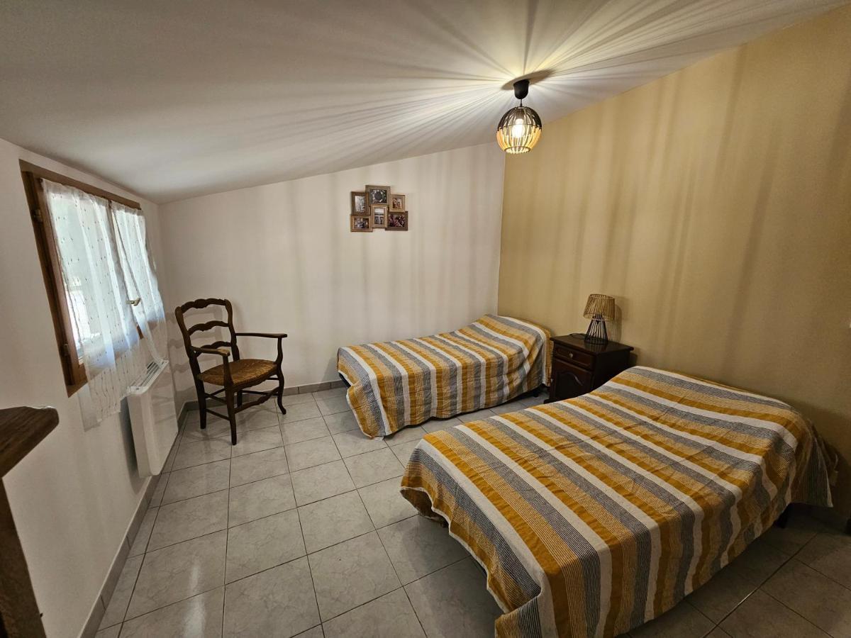 Les Oliviers Apartment Ansouis Ngoại thất bức ảnh