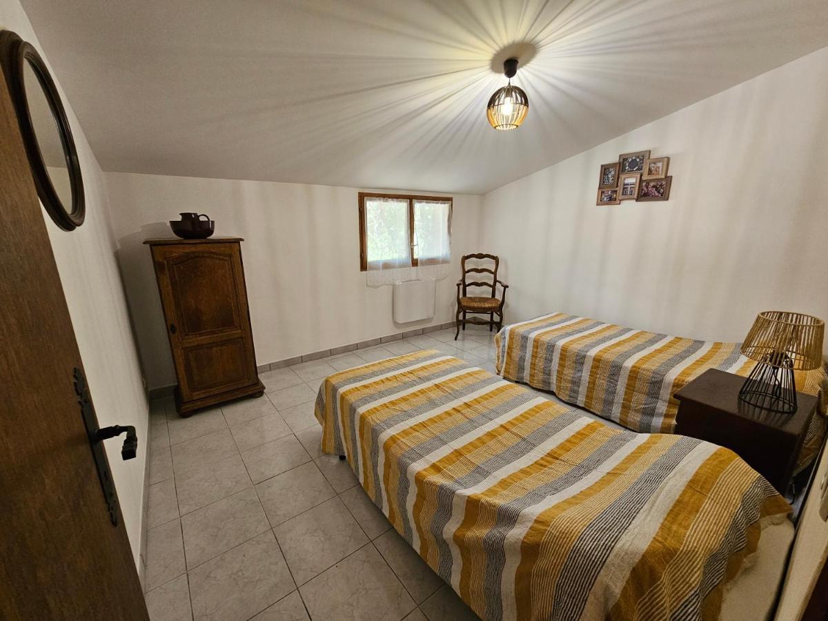 Les Oliviers Apartment Ansouis Ngoại thất bức ảnh